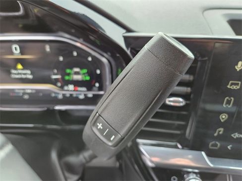 Used 2025 GMC Sierra 1500 SLT image 24