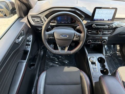 Used 2023 Ford Escape ST-Line Select AWD/4WD image 21