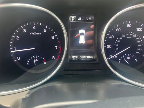 Used 2017 Hyundai Santa Fe Sport image 5