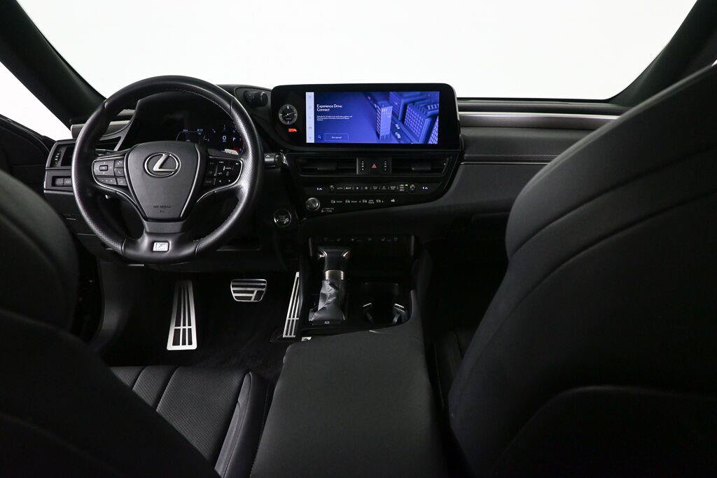 Used 2023 Lexus ES 350 F Sport w/ Accessory Package (Z2) FWD image 3