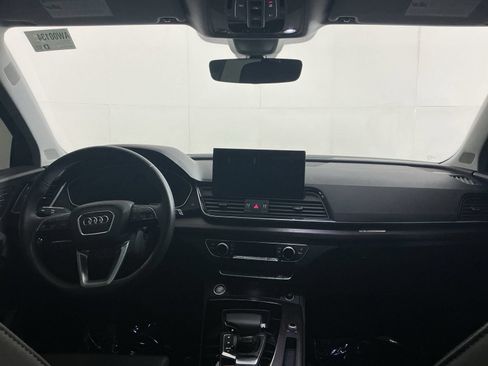 Used 2024 Audi Q5 e Premium Plus AWD/4WD image 14