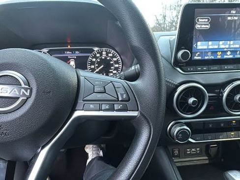 Used 2024 Nissan Sentra SV image 18