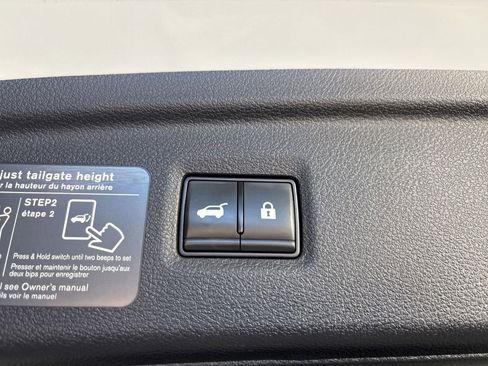 Used 2024 INFINITI QX50 Luxe image 24