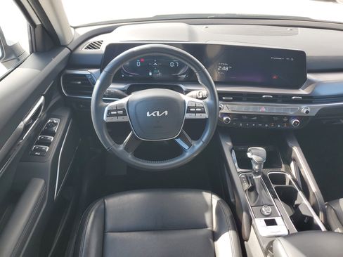 Used 2024 Kia Telluride LX image 18