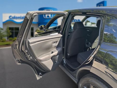 Used 2025 Honda HR-V Sport image 26