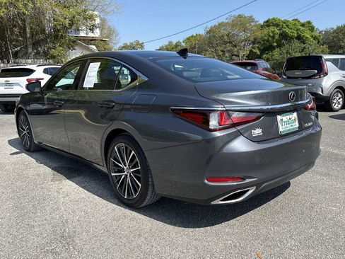 Used 2022 Lexus ES 350 w/ Premium Package FWD image 3