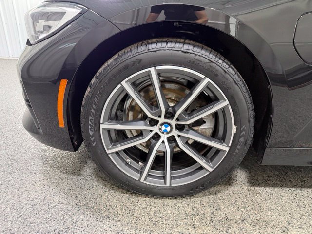 Used 2021 BMW 330e xDrive w/ Driving Assistance Package AWD/4WD image 29