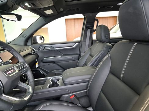 New 2026 GMC Acadia Elevation w/ Black Edition image 12