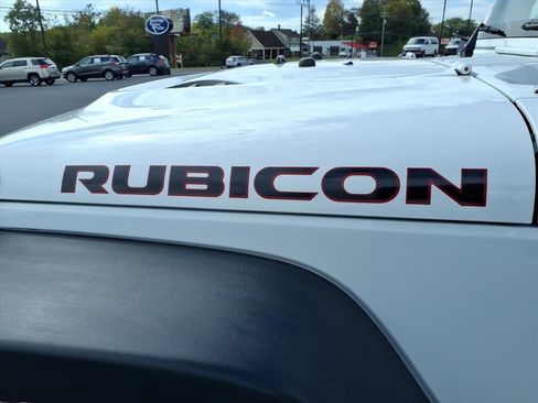 Used 2015 Jeep Wrangler Rubicon image 5