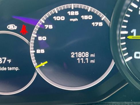 Used 2023 Porsche Cayenne image 24