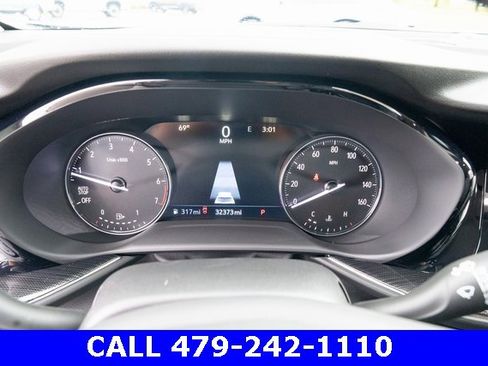 Used 2023 Buick Envision Essence image 18