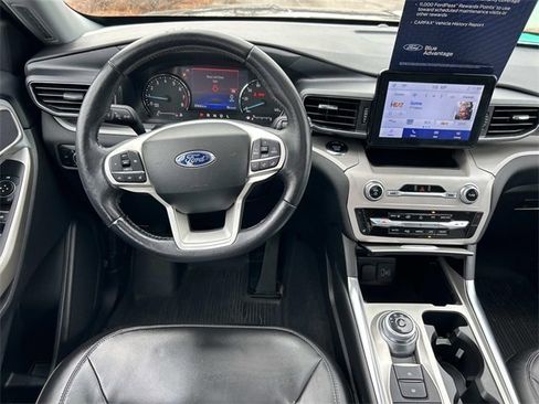 Used 2023 Ford Explorer XLT w/ Equipment Group 202A image 14