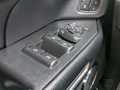 Used 2021 Ford Expedition XLT RWD image 30