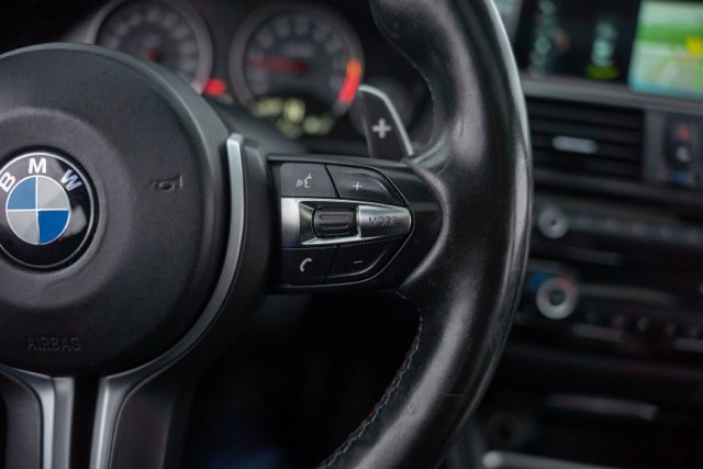 Used 2017 BMW M3 RWD image 19