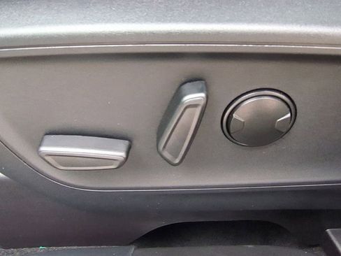 Used 2024 Ford Escape ST-Line Elite w/ Premium Technology Package image 17