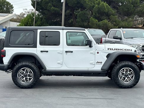 New 2026 Jeep Wrangler Unlimited Rubicon AWD/4WD image 3
