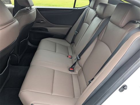 Certified 2023 Lexus ES 300h w/ Premium Package image 13