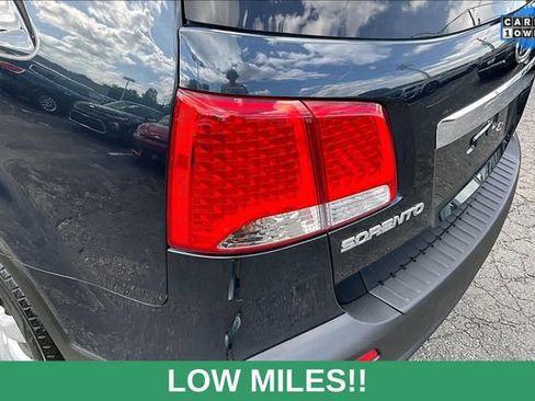 Used 2013 Kia Sorento LX FWD image 27
