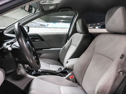 Used 2014 Honda Accord LX image 17