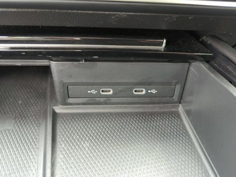Used 2024 Volkswagen Atlas SE FWD image 41