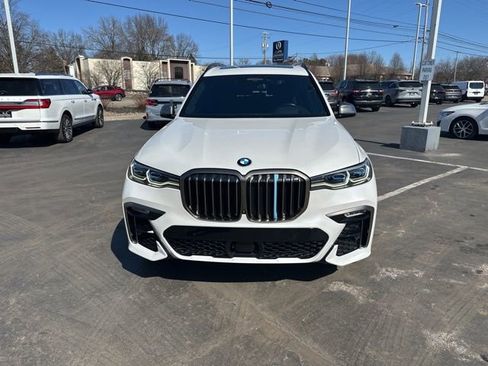 Used 2022 BMW X7 M50i w/ Dynamic Handling Package AWD/4WD image 2