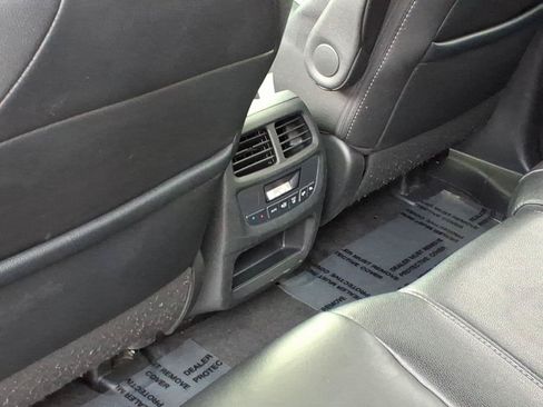 Used 2016 Honda Pilot EX-L image 8