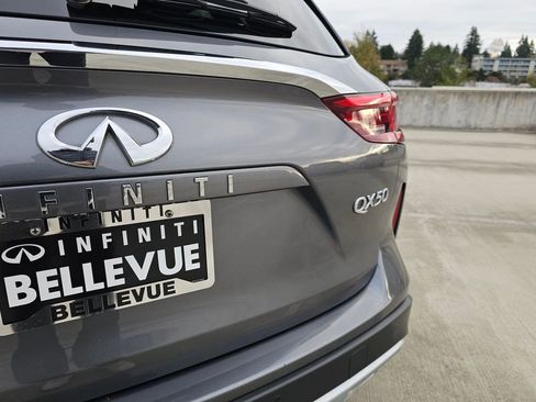 Used 2021 INFINITI QX50 Luxe image 16