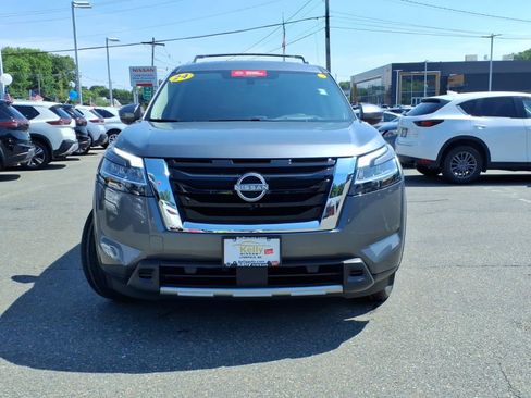 Certified 2024 Nissan Pathfinder Platinum w/ Cargo Package AWD/4WD image 2