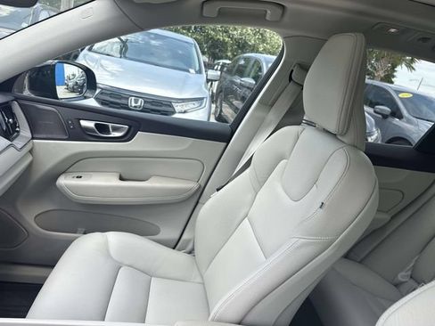 Used 2024 Volvo XC60 B5 Plus w/ Protection Package Premier AWD/4WD image 16