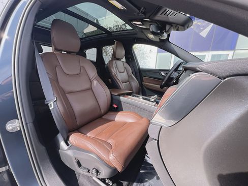 Used 2023 Volvo XC60 T8 Ultimate w/ Protection Package Premier image 35