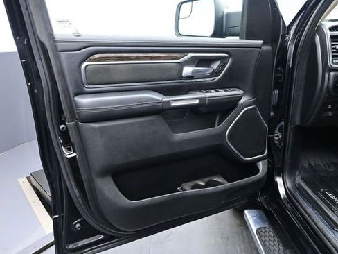 Used 2019 RAM 1500 Laramie AWD/4WD image 12