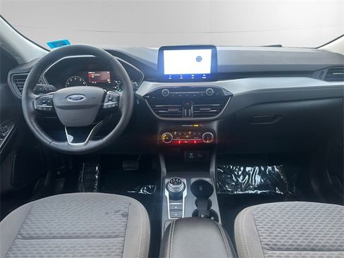Used 2022 Ford Escape SE w/ Cold Weather Package image 10