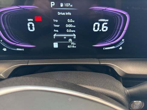 Used 2025 Kia Telluride S image 7