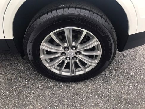 Used 2017 Cadillac XT5 Luxury w/ Driver Awareness Package AWD/4WD image 41