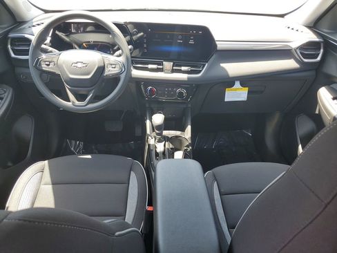 New 2026 Chevrolet TrailBlazer LT w/ Midnight Edition FWD image 11