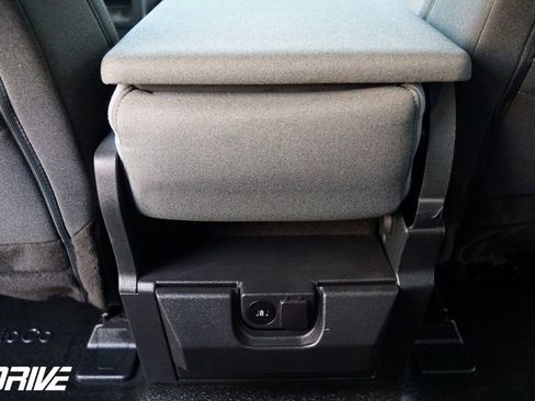 Used 2023 Ford F350 XLT image 37