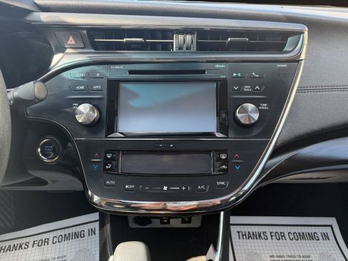 Used 2017 Toyota Avalon XLE Premium w/ All Weather Liner Package FWD image 14