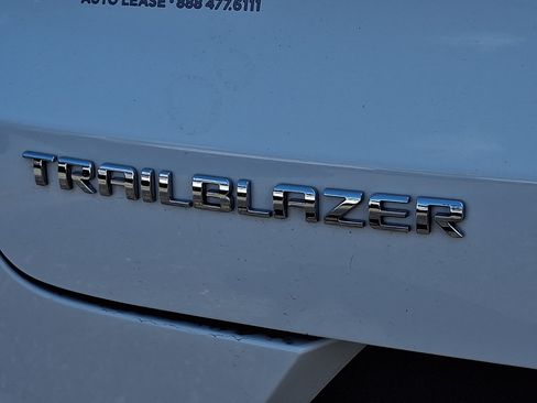 Used 2023 Chevrolet TrailBlazer LS FWD image 29