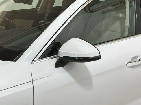 Used 2023 Audi A4 2.0T Premium w/ Convenience Package image 25