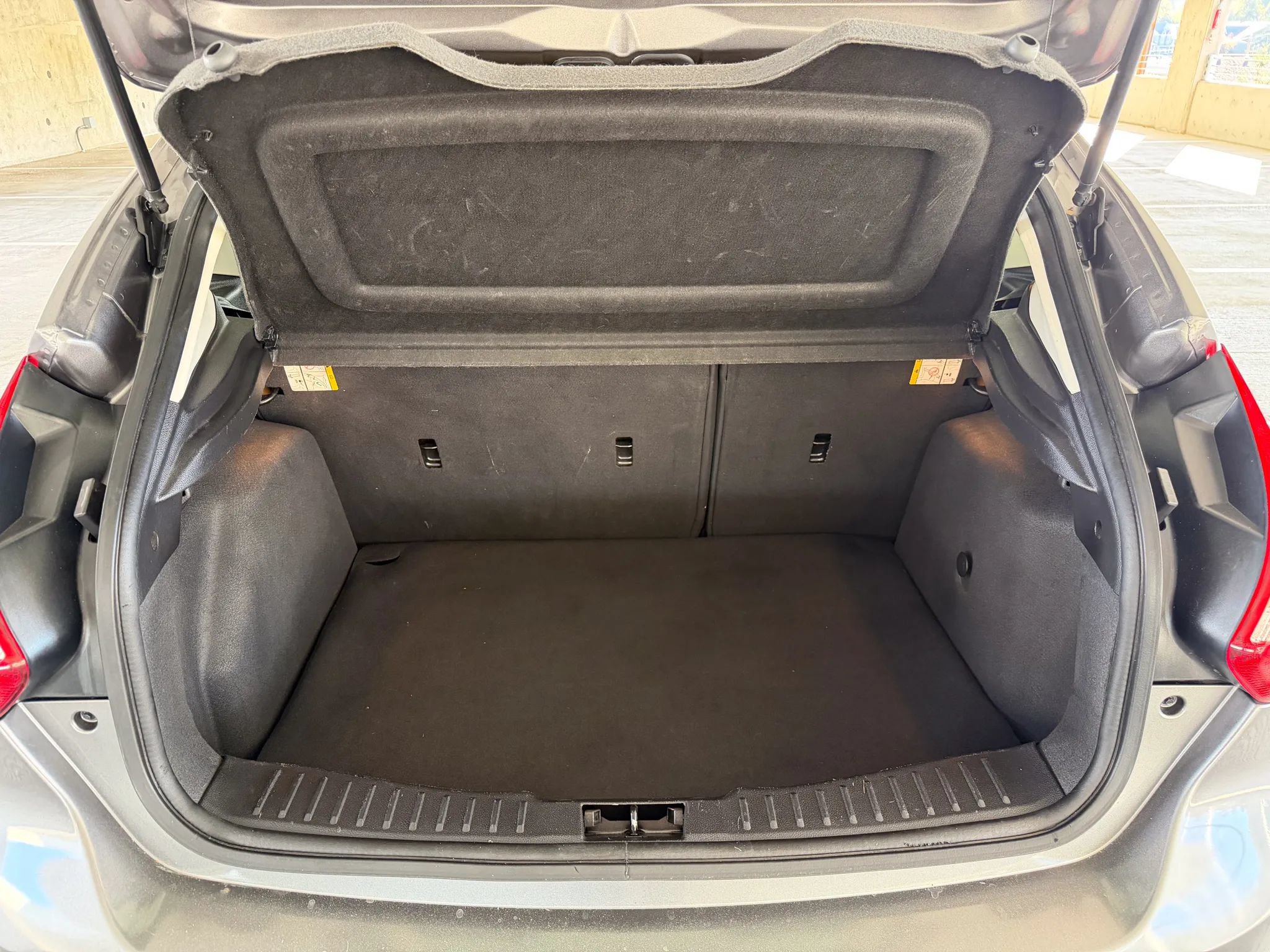 Used 2014 Ford Focus SE w/ Equipment Group 201A FWD image 21