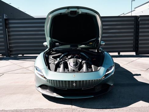 Used 2022 Ferrari Roma image 15