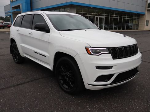 Used 2021 Jeep Grand Cherokee Limited X AWD/4WD image 2