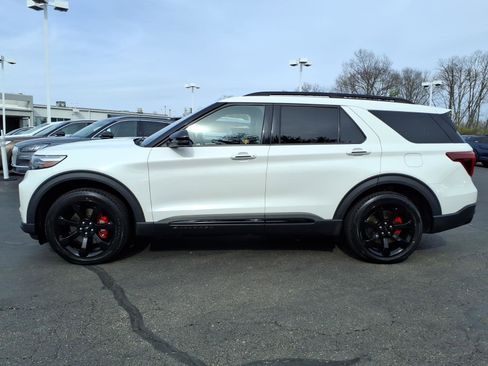 Used 2021 Ford Explorer ST w/ Equipment Group 401A image 4