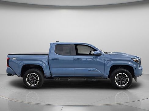 Used 2026 Toyota Tacoma TRD Sport RWD image 3