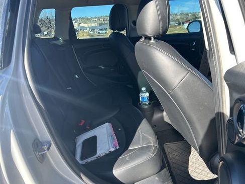 Used 2017 MINI Cooper 4-Door Hardtop image 25
