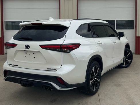 Used 2021 Toyota Highlander XSE image 26