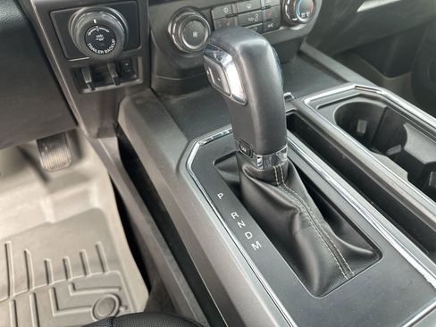 Used 2019 Ford F150 XLT w/ Equipment Group 302A Luxury AWD/4WD image 16