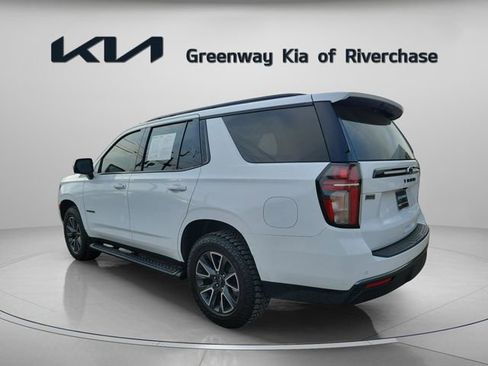Used 2022 Chevrolet Tahoe Z71 w/ Luxury Package AWD/4WD image 5