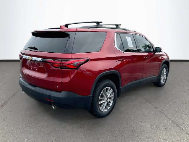 Used 2023 Chevrolet Traverse LT w/ LPO, Floor Liner Package FWD image 28
