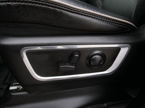 Certified 2023 RAM 1500 Laramie image 25